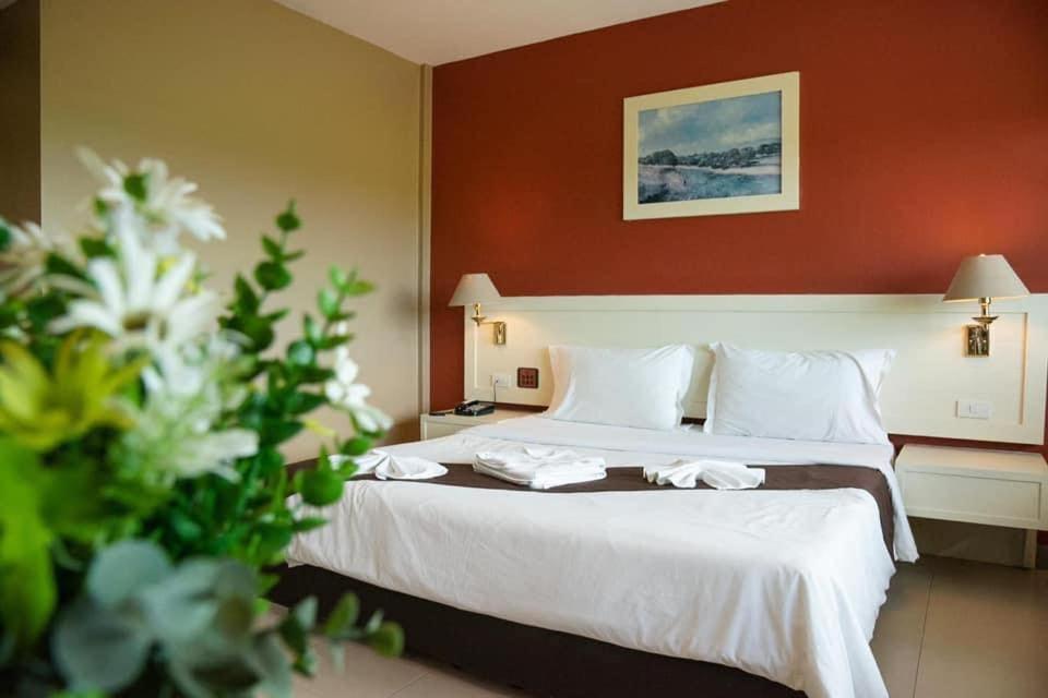 Nipa Garden Hotel Сурат Тхани Екстериор снимка